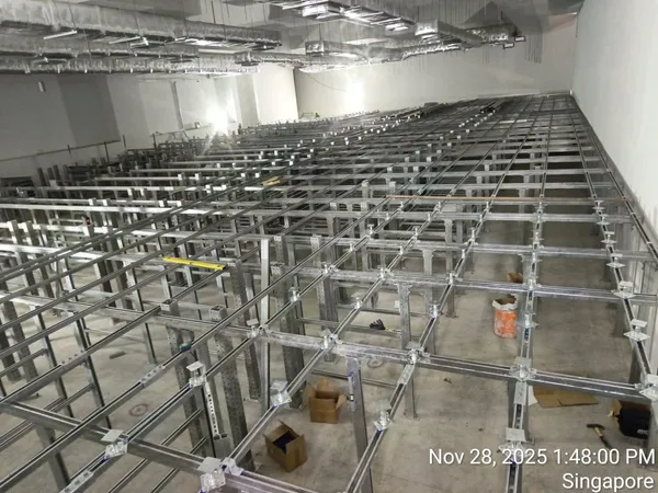 Steel understructure for the 1.7 m high raised floor at IWMF