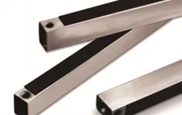 Steel stringers used to connect raised floor pedestals